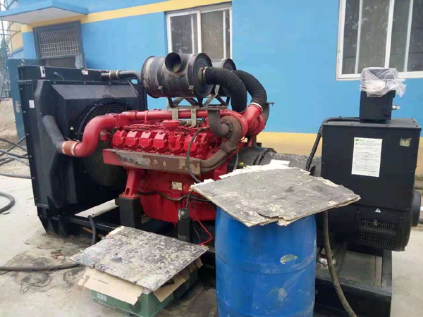 平定关于柴油发电机组水箱污垢的产生与清理