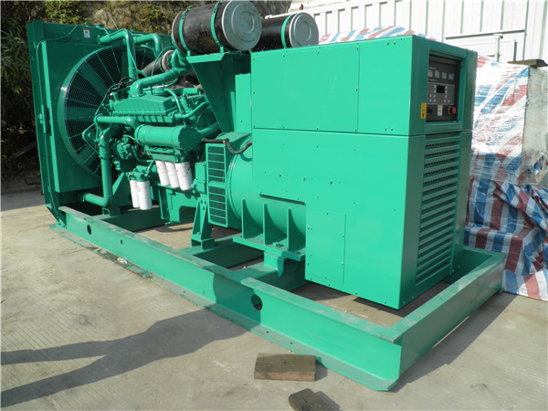 平定出租发电机 发电机组厂家：柴油发电机组的控制屏的作用是什么？