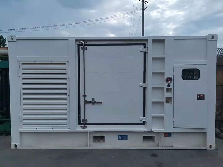 平定电动机的启动电流过大可能会对电网造成什么影响?