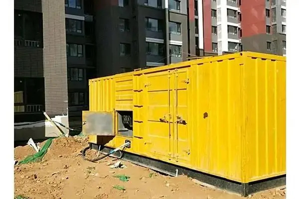 平定发电机租赁中燃油压力过低会对发动机的哪些部件造成损坏？
