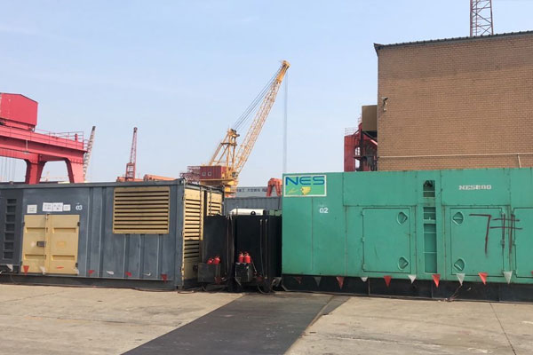 平定发电机出租空气滤清器的清洁频率是多少？