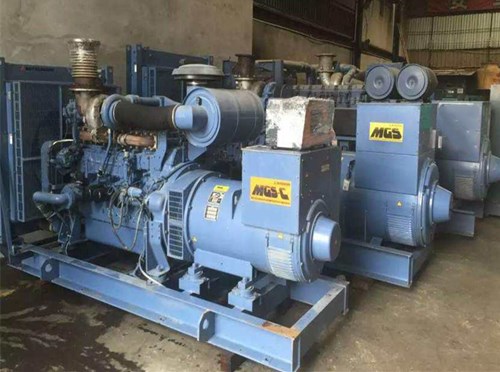 平定不同品牌的柴油发电机组冷却液可以混用吗？