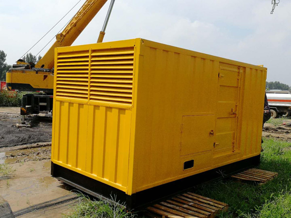 平定100kW柴油发电机组在什么情况下需要更换机油？