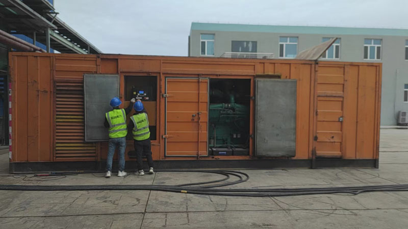 平定如何检查柴油发电机组的机油油位？